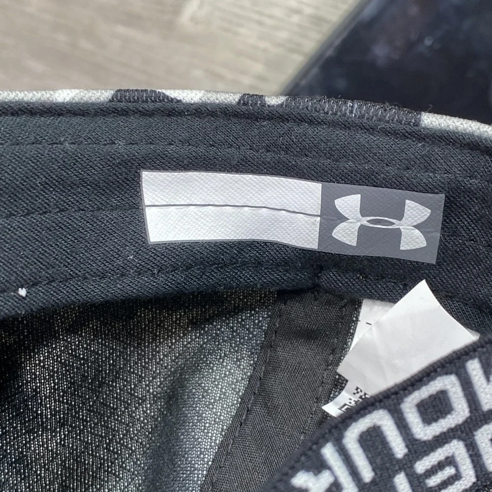 Under Armour Hat Cap Strap Back Youth OSFM Black White Camo Camouflage Polyester
